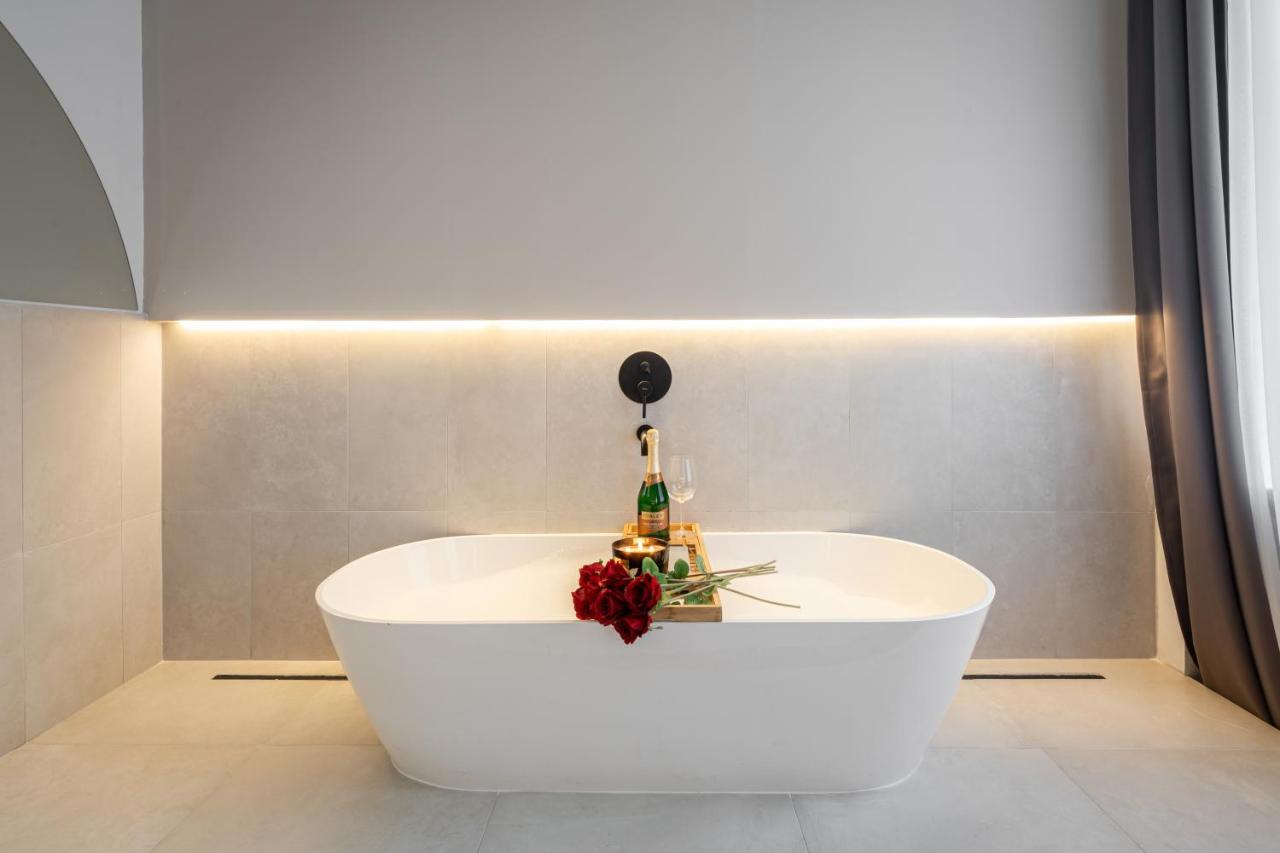 You Boutique Suites, Best Location By Bqa Budapest Exterior foto
