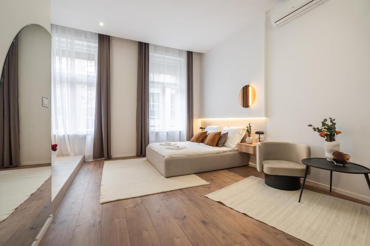 You Boutique Suites, Best Location By Bqa Budapest Exterior foto
