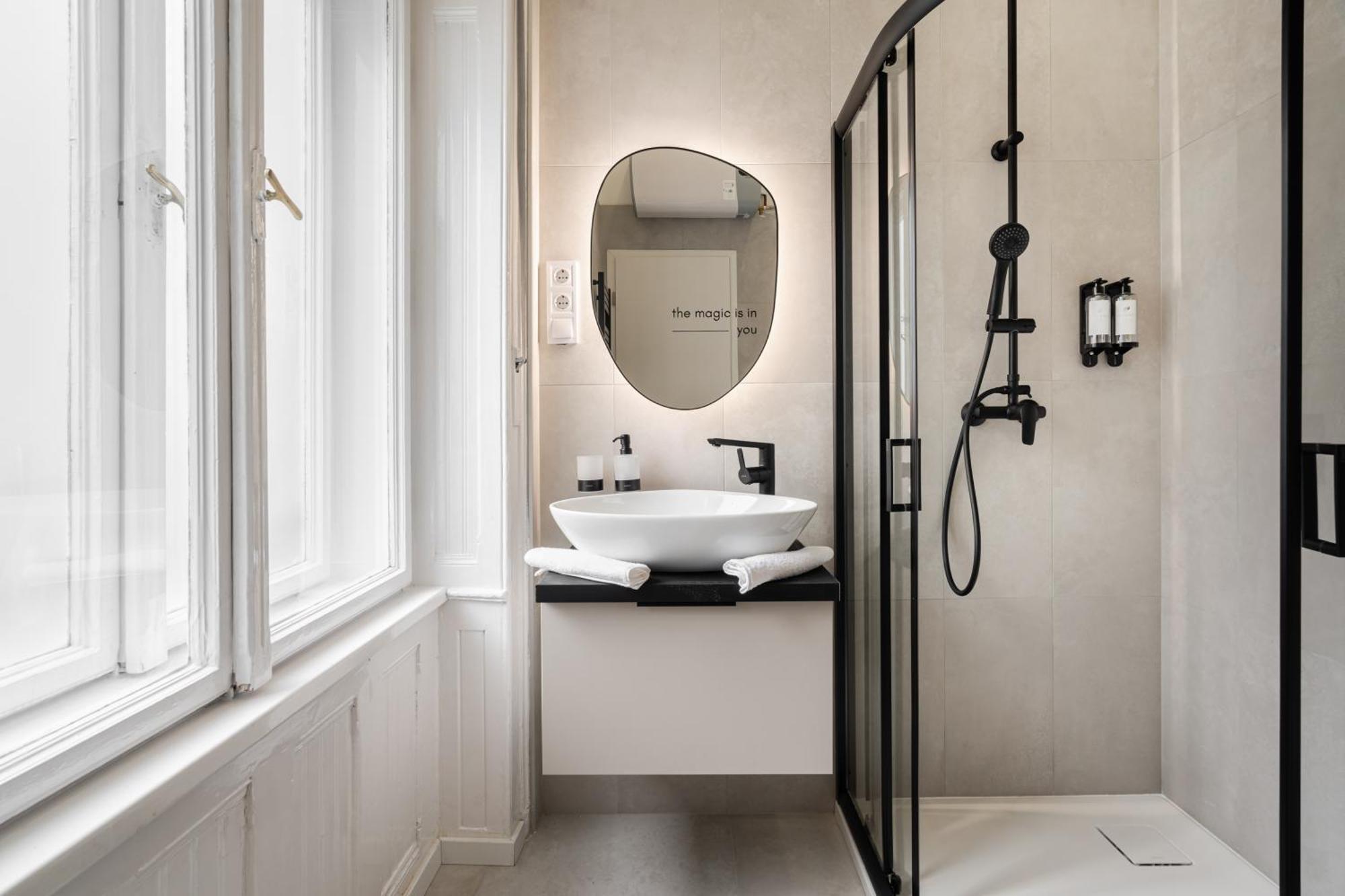 You Boutique Suites, Best Location By Bqa Budapest Exterior foto